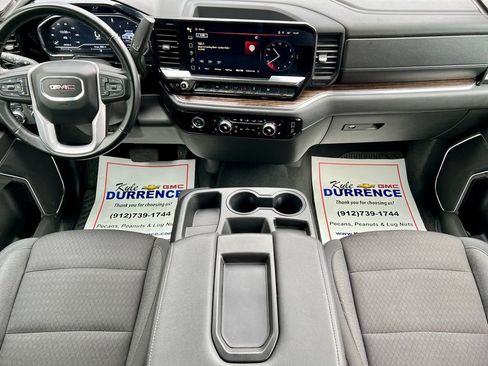 Used 2024 GMC Sierra 1500 SLE image 18