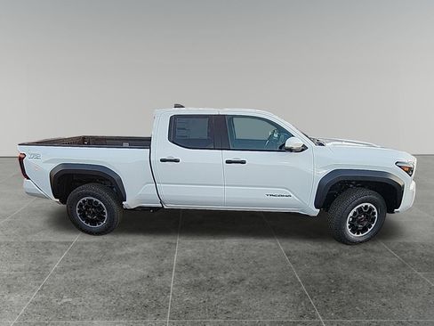 Certified 2025 Toyota Tacoma TRD Off-Road w/ TRD Off Road Premium Package AWD/4WD image 8