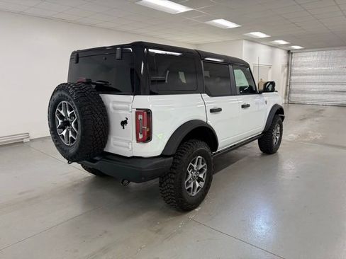 New 2025 Ford Bronco Badlands image 6