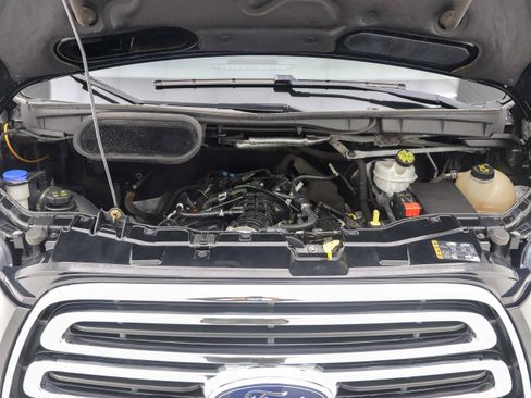 Used 2019 Ford Transit 150 XLT image 25