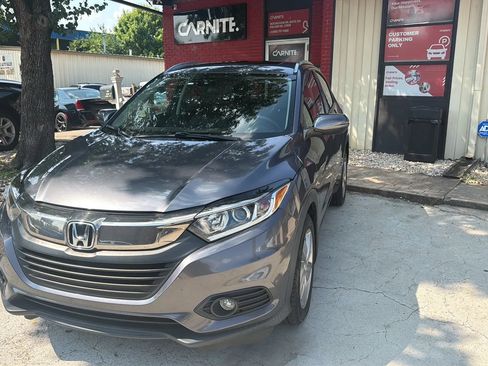 Used 2019 Honda HR-V EX image 1