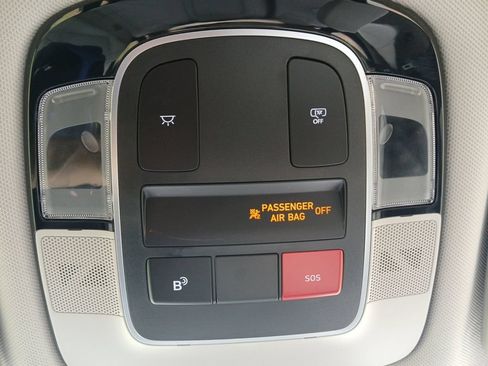 Used 2025 Hyundai Tucson SE FWD image 20