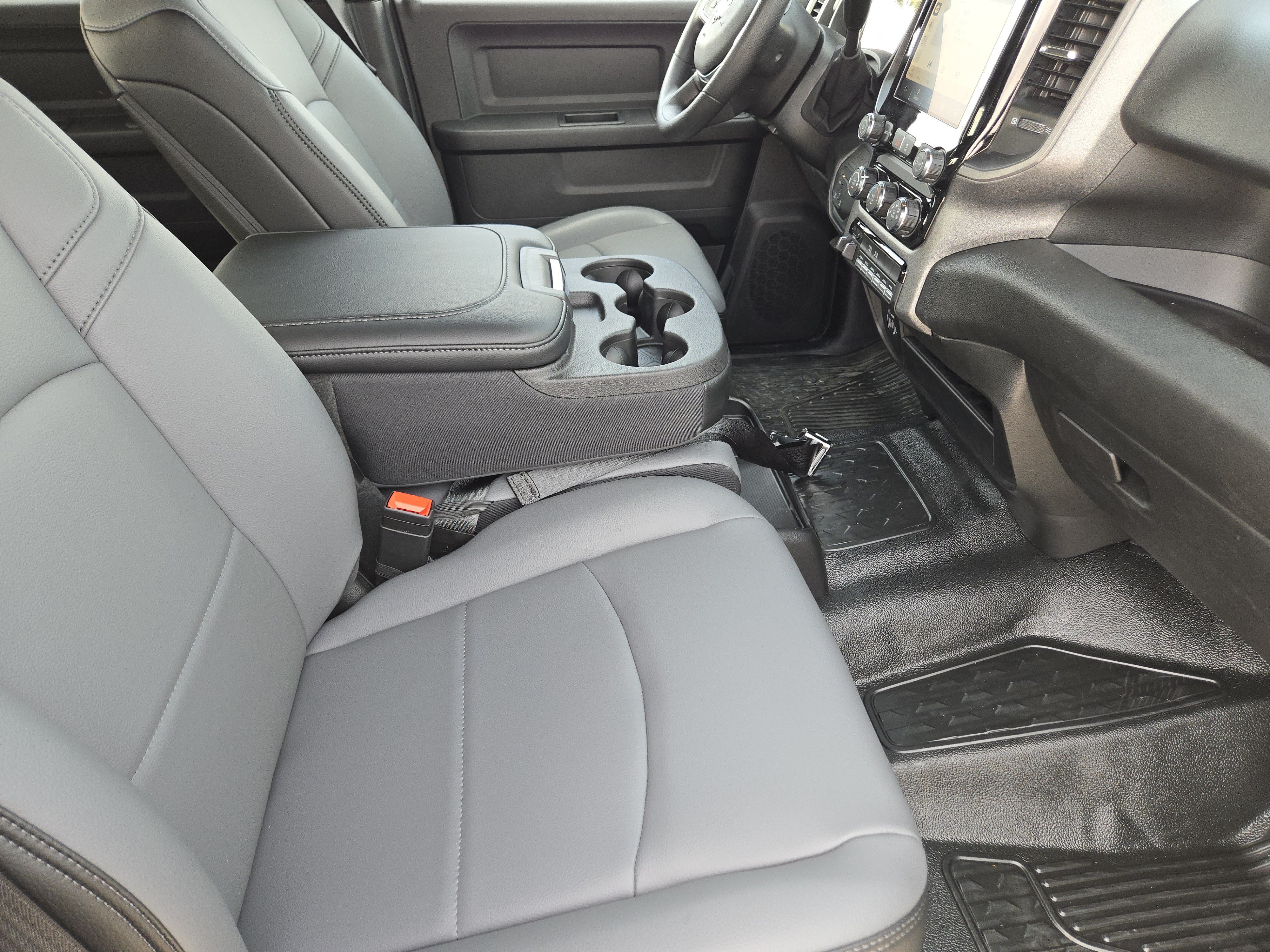 New 2026 RAM 5500 Tradesman w/ Chrome Appearance Group AWD/4WD image 11