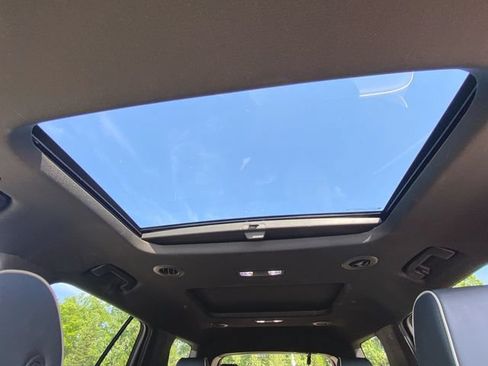Used 2023 Chevrolet Traverse Premier w/ LPO, Floor Liner Package AWD/4WD image 19