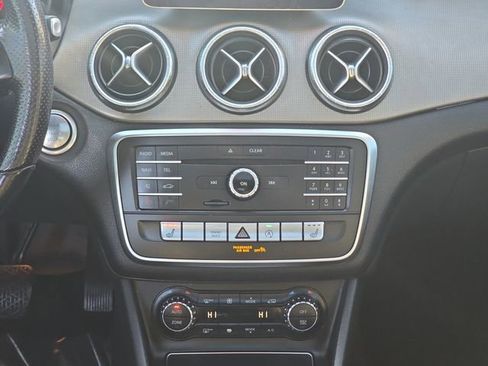 Used 2019 Mercedes-Benz CLA 250 4MATIC image 11