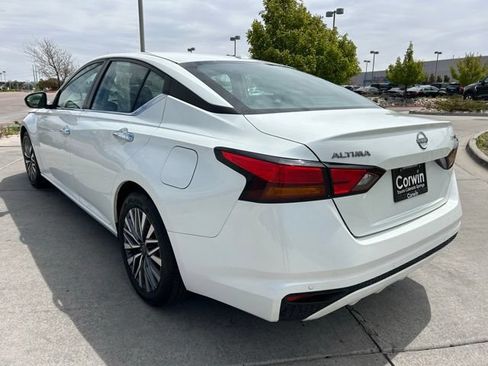 Used 2023 Nissan Altima 2.5 SV FWD image 5