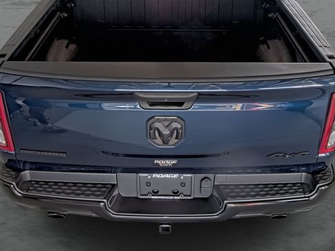 Used 2023 RAM 1500 Big Horn AWD/4WD image 11