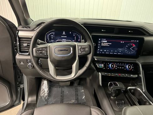 Used 2024 GMC Sierra 1500 Denali w/ Technology Package image 18