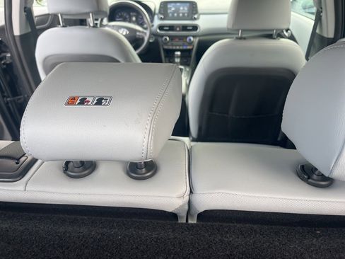 Used 2021 Hyundai Kona Limited w/ Cargo Package image 12