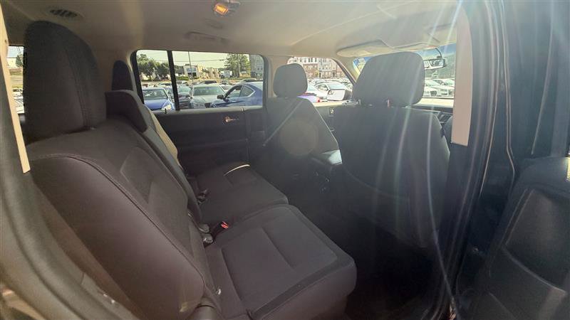 Used 2018 Ford Flex SE FWD image 9