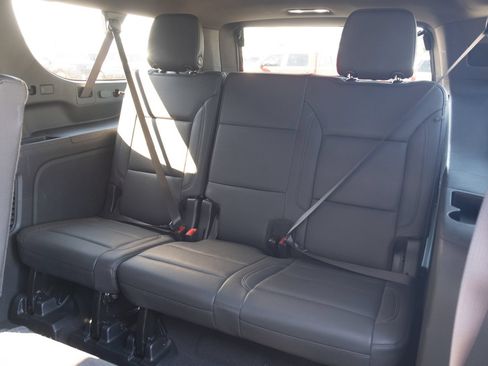 Used 2025 Chevrolet Suburban Z71 AWD/4WD image 20
