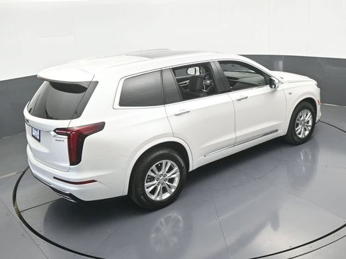 Used 2024 Cadillac XT6 Luxury image 60