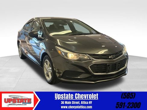 Used 2016 Chevrolet Cruze LT image 1