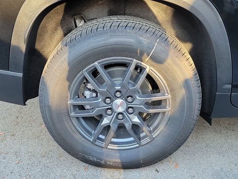 New 2026 GMC Acadia Elevation w/ Black Edition image 5