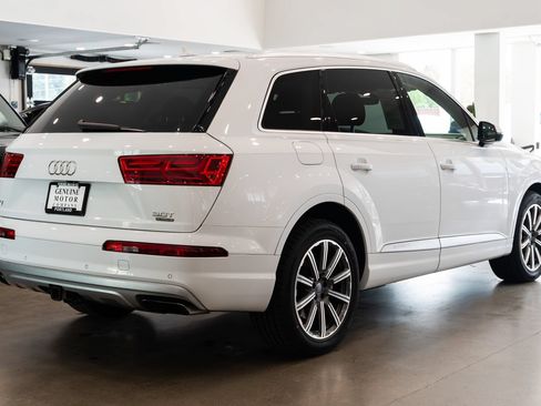Used 2018 Audi Q7 3.0T Premium Plus w/ Premium Plus Package AWD/4WD image 4