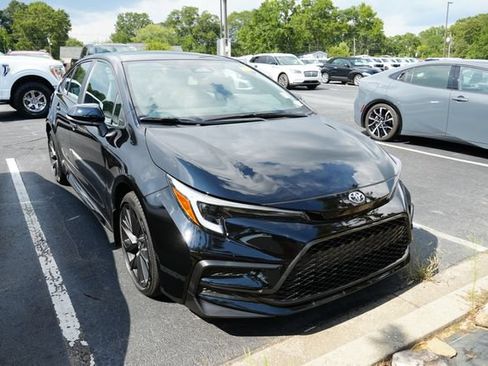 Used 2026 Toyota Corolla SE FWD image 1