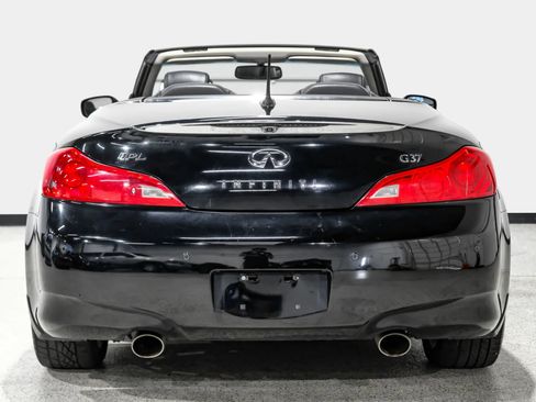 Used 2011 INFINITI G37 Convertible w/ Premium Pkg RWD image 7