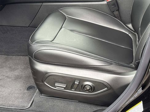 New 2025 Jeep Grand Cherokee L Limited w/ Black Appearance Package image 26