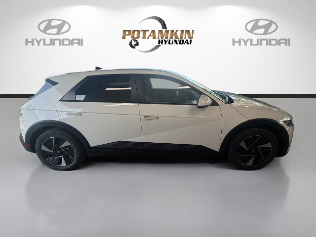 New 2027 Hyundai Ioniq 5 SE RWD image 4