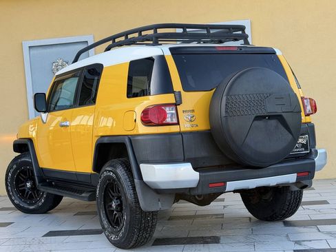 Used 2010 Toyota FJ Cruiser 4WD image 6