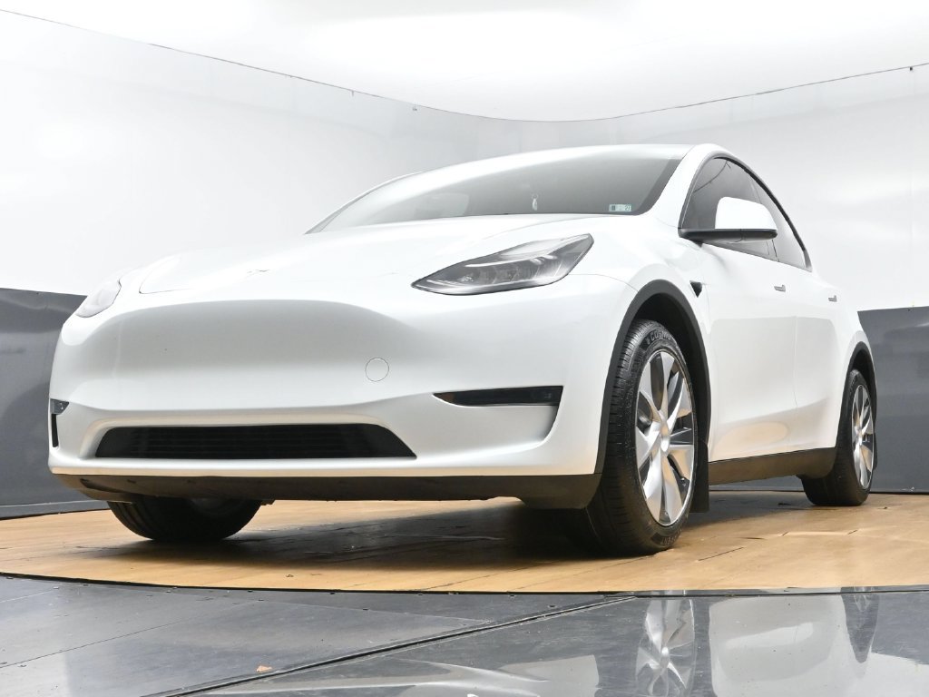 Used 2023 Tesla Model Y Long Range AWD/4WD image 54