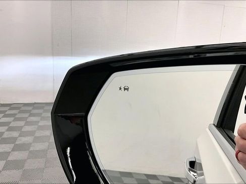 Used 2024 Chevrolet Tahoe Premier image 32