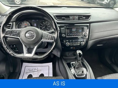 Used 2020 Nissan Rogue SV AWD/4WD image 2