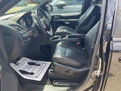 Used 2019 Dodge Grand Caravan GT FWD image 5