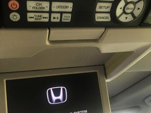 Used 2016 Honda Odyssey Touring image 18