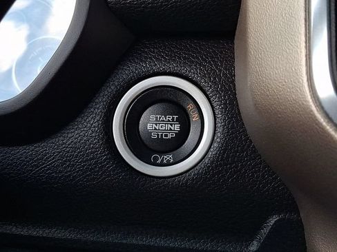 Used 2022 RAM 2500 Laramie AWD/4WD image 23