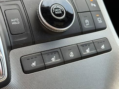 Used 2022 Hyundai Palisade Calligraphy image 25