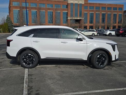 New 2026 Kia Sorento S image 17