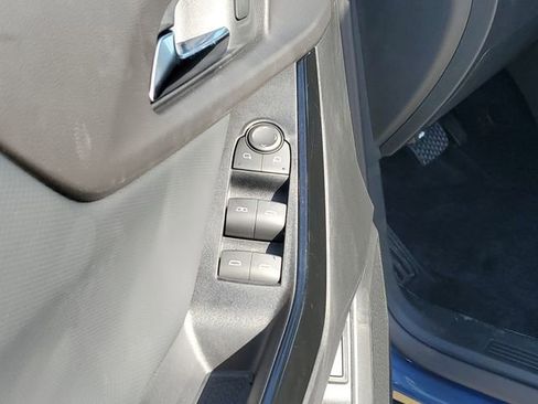 New 2026 Chevrolet Equinox LT w/ Convenience Package II image 16