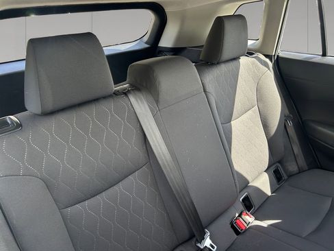 Used 2023 Toyota Corolla Cross LE AWD/4WD image 18