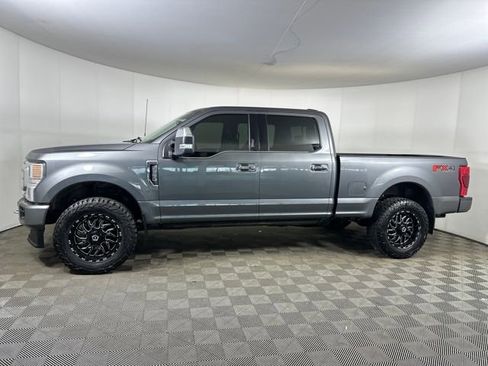 Used 2022 Ford F350 Platinum w/ FX4 Off-Road Package image 6