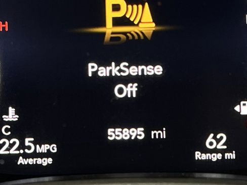 Certified 2024 Chrysler Pacifica Touring-L image 15