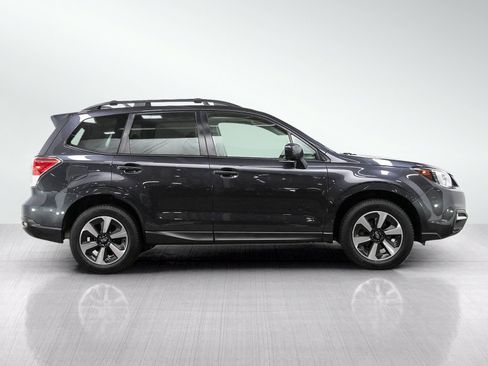 Used 2018 Subaru Forester 2.5i Premium AWD/4WD image 6