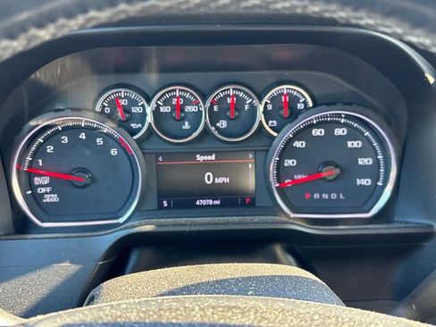 Used 2019 Chevrolet Silverado 1500 LT w/ All-Star Edition image 13