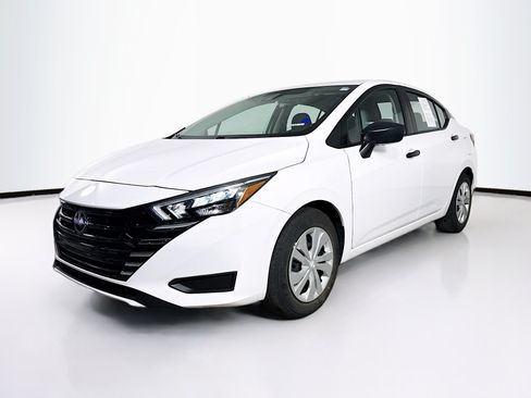 Used 2025 Nissan Versa S w/ Trunk Package FWD image 4