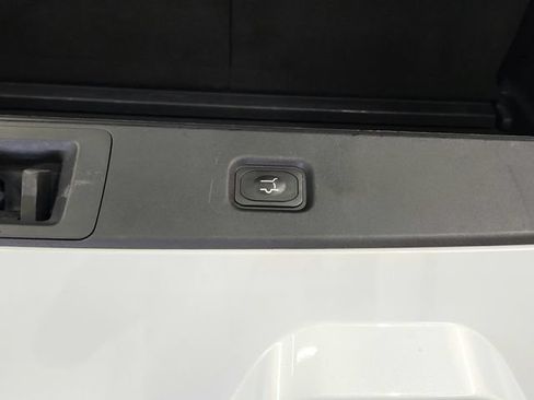 Used 2025 Ford Expedition Active AWD/4WD image 42