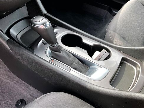 Used 2020 Chevrolet Malibu LS FWD image 15