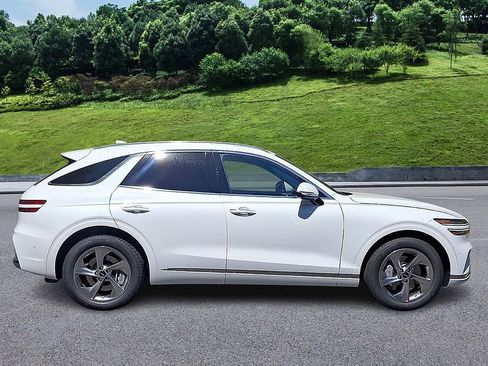 New 2026 Genesis GV70 2.5T Advanced w/ G1 Accessory Package AWD/4WD image 5