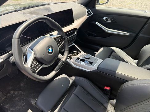 Used 2025 BMW 330i Sedan RWD image 8