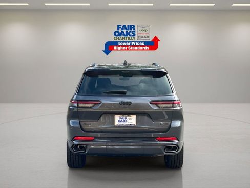 New 2025 Jeep Grand Cherokee L Summit image 9