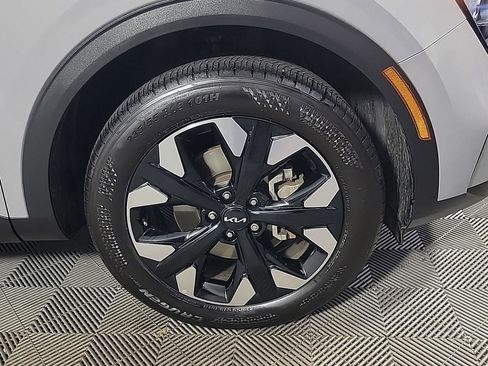 Used 2023 Kia Sportage X-Line w/ X-Line Premium Package image 3