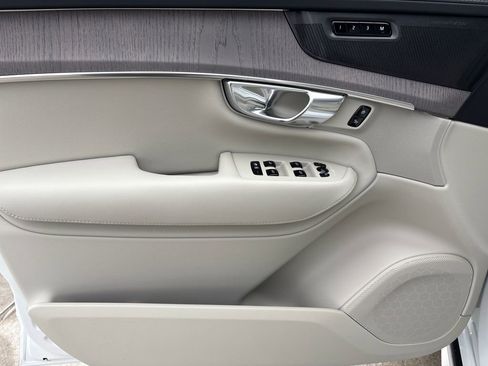 New 2026 Volvo XC90 B5 Ultra AWD/4WD image 9
