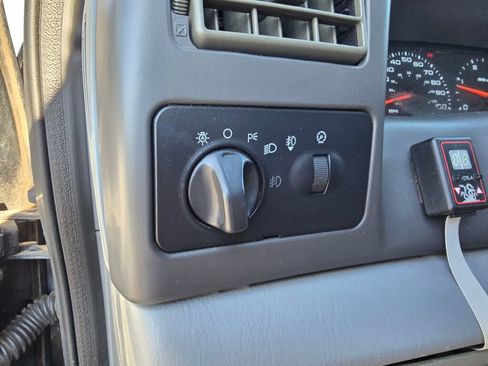Used 2002 Ford F250 XLT AWD/4WD image 22
