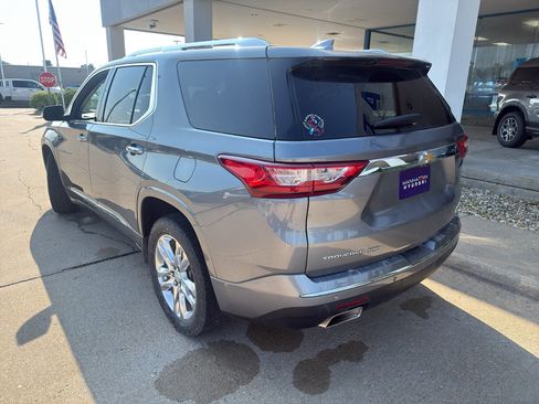 Used 2020 Chevrolet Traverse High Country AWD/4WD image 14