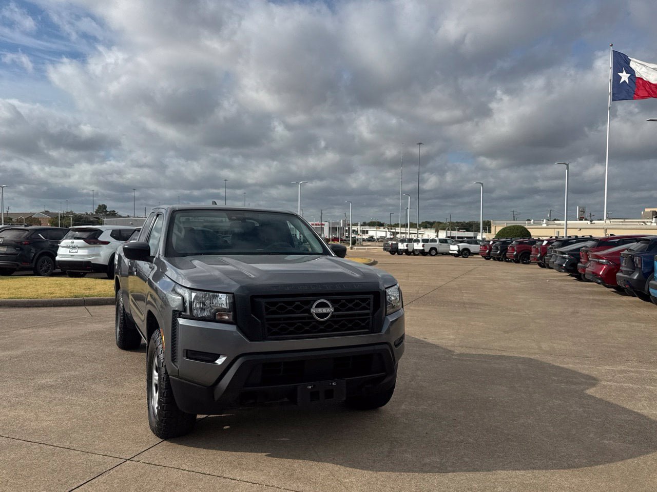 Used 2022 Nissan Frontier S w/ Technology Package AWD/4WD image 4