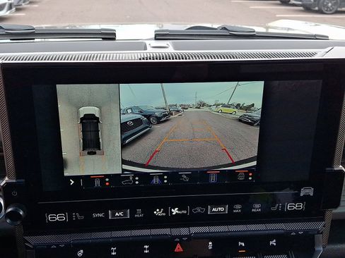 Used 2025 GMC Hummer EV 3X w/ Extreme Off-Road Package image 18